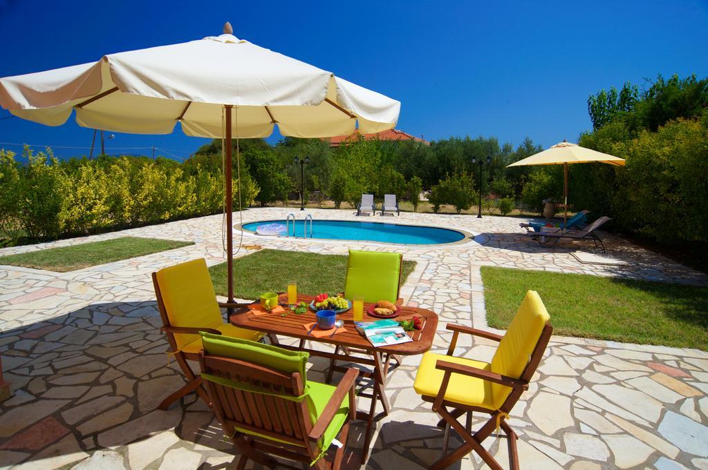 Iliachtides Villas Karavomylos Zimmer foto
